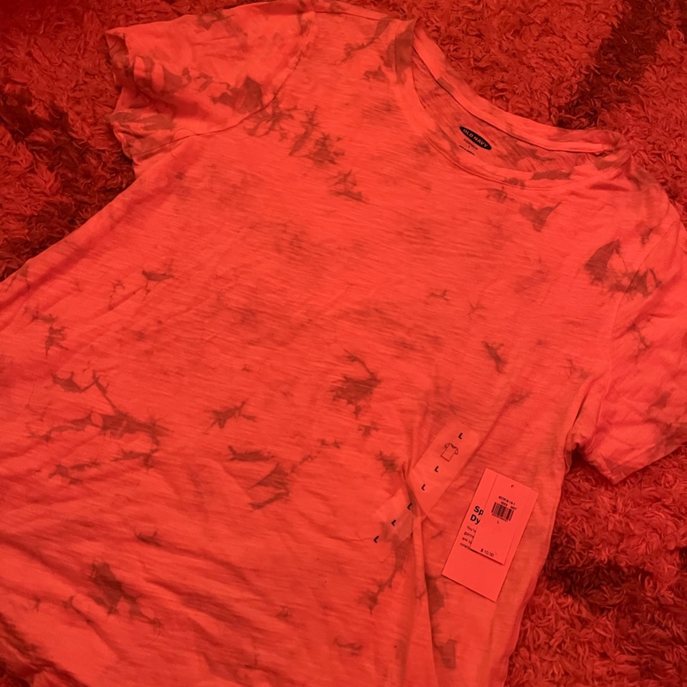 Old Navy Top, Brand new with tags! Let me know if you need anymore pictures!